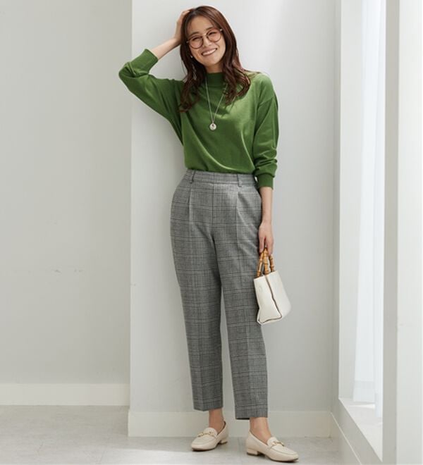 BELLUNA（ベルーナ）の「サマ見え(スーパーウォーム)ウール調素材美脚テーパードパンツ（テーパードパンツ）」｜詳細画像