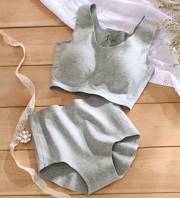 LAVIENNE（ラヴィエンヌ）の「【綿９５％＆縫い目ゼロ】締め付けにくいスーピタブラ・ショーツ（別売）（ブラジャー）」｜詳細画像