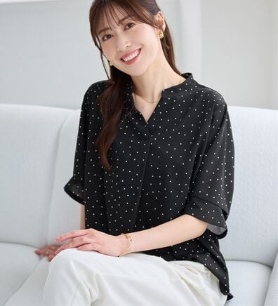 alotta（アロッタ）の「【接触冷感・イージーケア】５分袖スキッパーブラウス（ブラウス）」