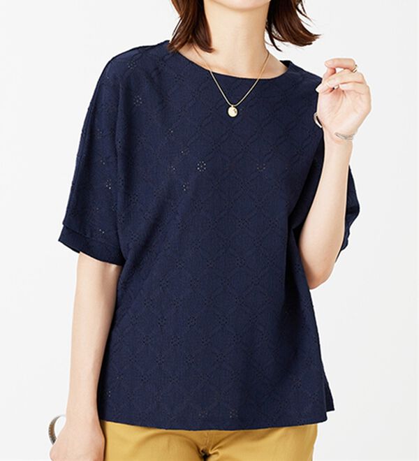 BELLUNA（ベルーナ）の「総レース素材ドルマンプルオーバー（カットソー）」｜詳細画像