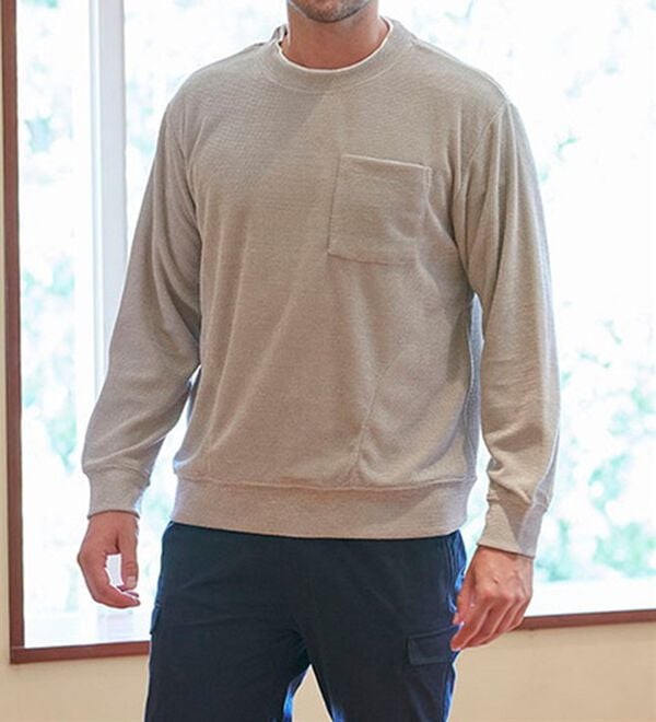 「１枚で様になるニットトレーナー（メンズトレーナー）」｜詳細画像