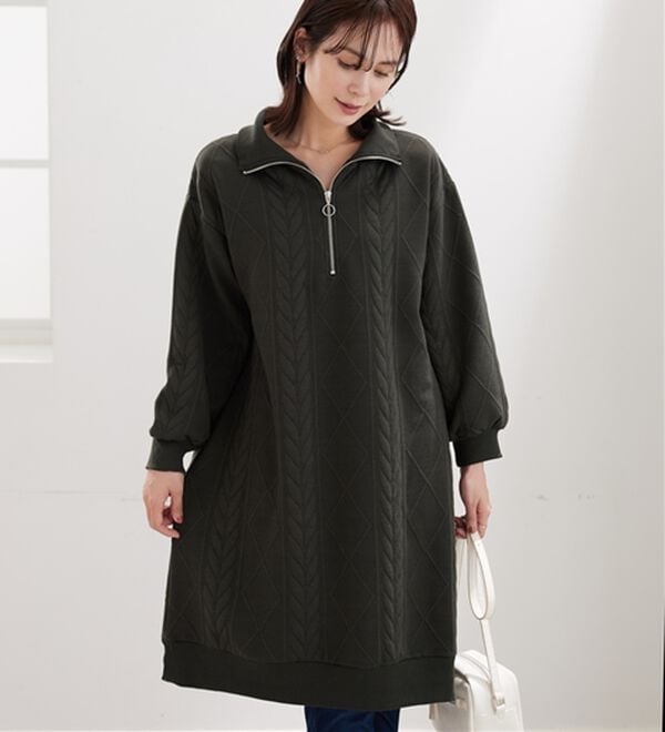 「ケーブル柄ジャカードジップ使いワンピース（その他ワンピース）」｜カーキ