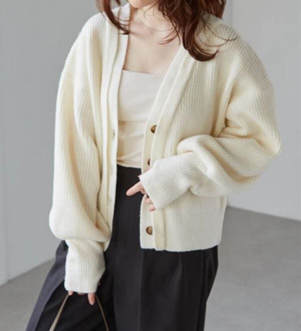 RANAN（ラナン）の「フロントレイヤードＶカーディガン（ニットカーディガン）」｜詳細画像