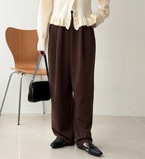 GeeRA（ジーラ）の「ダンボールワイドコクーンスウェットパンツ（ワイドパンツ・ガウチョ）」｜ブラウン
