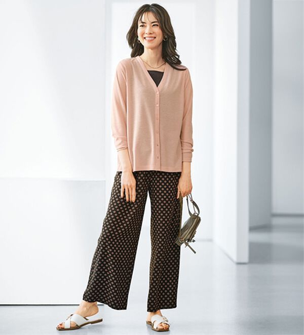 BELLUNA（ベルーナ）の「ヒンヤリ！レーヨン素材プリントワイドパンツ（ワイドパンツ・ガウチョ）」｜詳細画像