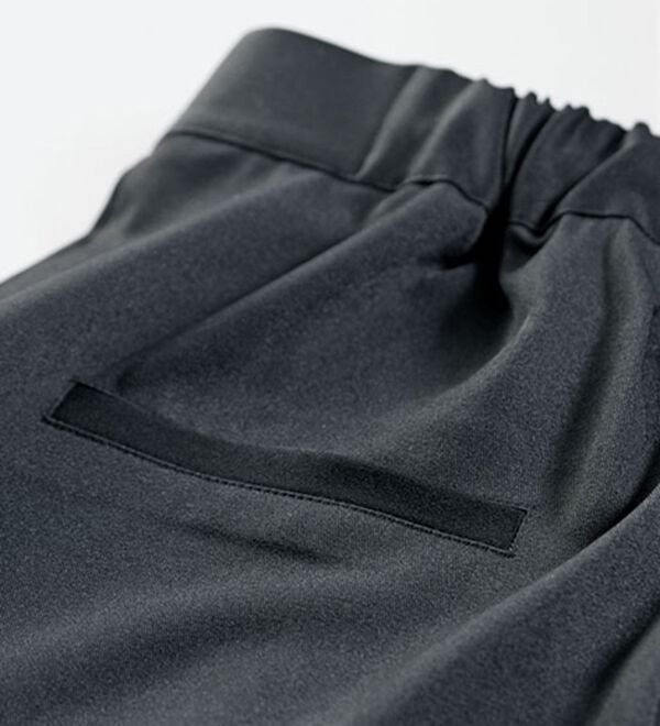 BELLUNA（ベルーナ）の「【低身長さん向け】美脚見えスリットテーパードパンツ（テーパードパンツ）」｜詳細画像