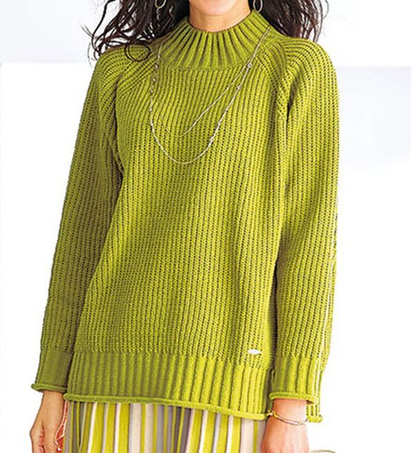 BELLUNA（ベルーナ）の「モール素材チャンキーニットプルオーバー（ニット・セーター）」｜イエローグリーン