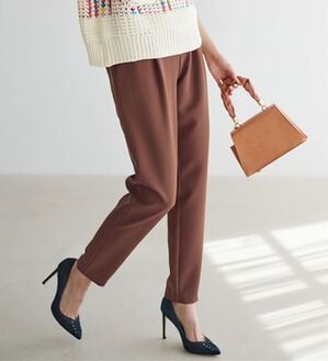 RANAN（ラナン）の「【選べる股下】美脚シルエットタックパンツ（股下６１・６５ｃｍ）（フルレングスパンツ）」｜ココア