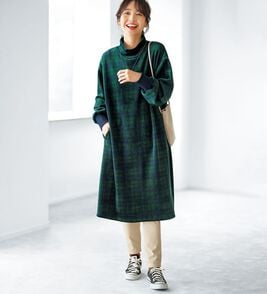 BELLUNA（ベルーナ）の「ふんわりなめらか裏ベロアワンピース（カットソーワンピース）」