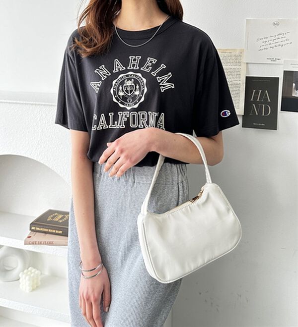 GeeRA（ジーラ）の「【ｃｈａｍｐｉｏｎ】ロゴＴシャツ（Tシャツ）」｜詳細画像