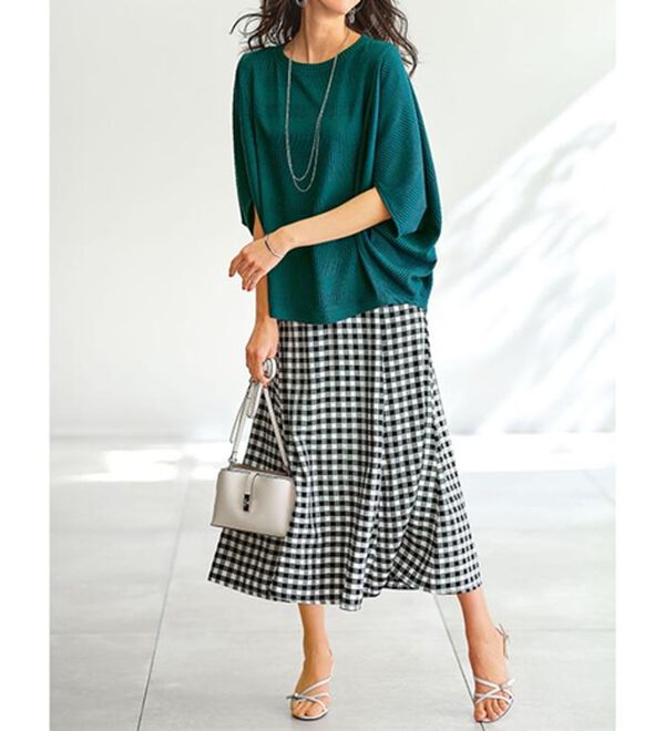 BELLUNA（ベルーナ）の「ふわり軽やかレーヨン素材フレアスカート（ロングスカート）」｜詳細画像