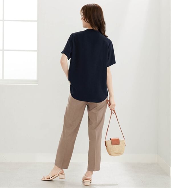 BELLUNA（ベルーナ）の「【多機能付き】お手入れ楽々！レース使いシャツチュニック（チュニック）」｜詳細画像