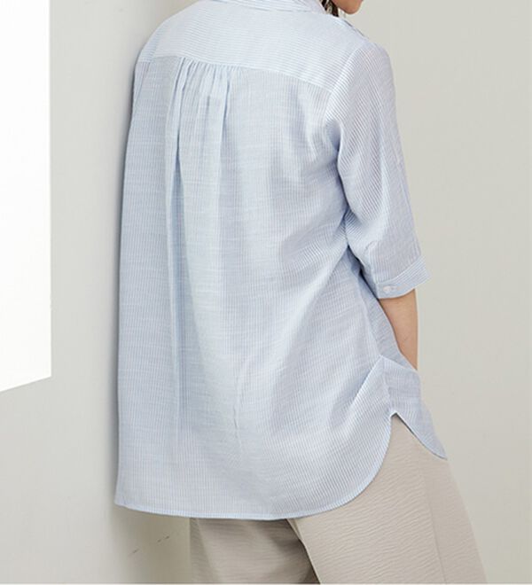 BELLUNA（ベルーナ）の「【シャツ+インナーのセット】スラブ素材ボタン使い裾タックシャツアンサンブル（アンサンブル）」｜詳細画像