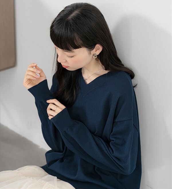 BELLUNA（ベルーナ）の「【快適Ｌａｂ．】スウェットライクＶネックニットプルオーバー（ニット・セーター）」｜詳細画像