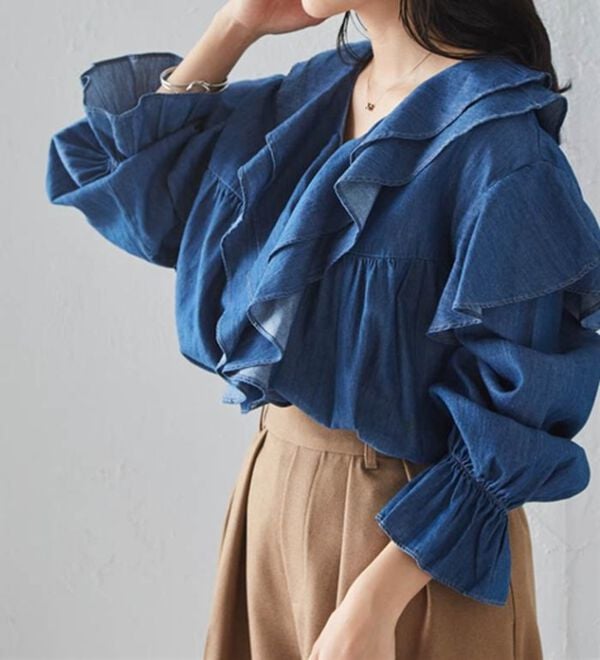 RANAN（ラナン）の「ビッグカラーフリルデニムブラウス（ブラウス）」｜詳細画像