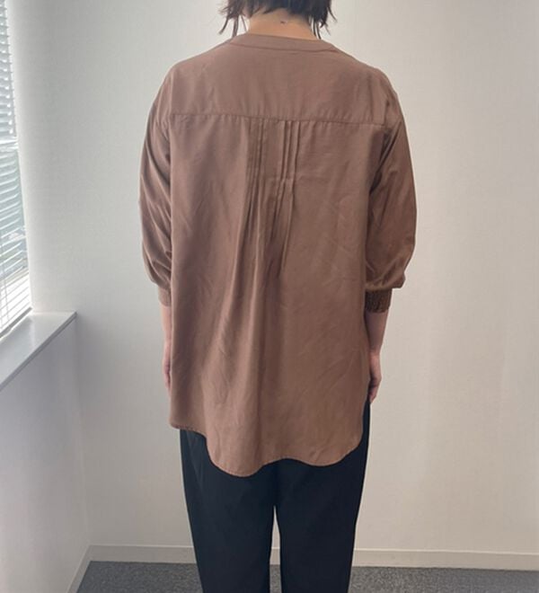 BELLUNA（ベルーナ）の「サテン調ピンタックシャツチュニック（チュニック）」｜詳細画像