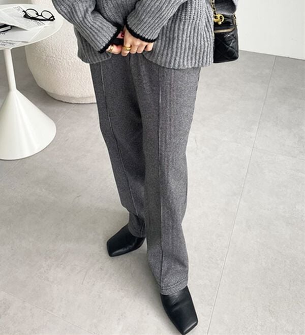 GeeRA（ジーラ）の「ウールライクピンタックストレートパンツ（ワイドパンツ・ガウチョ）」｜詳細画像