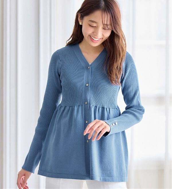 alotta（アロッタ）の「【華奢見え】ペプラムＶネックカーディガン（ニットカーディガン）」｜ブルー