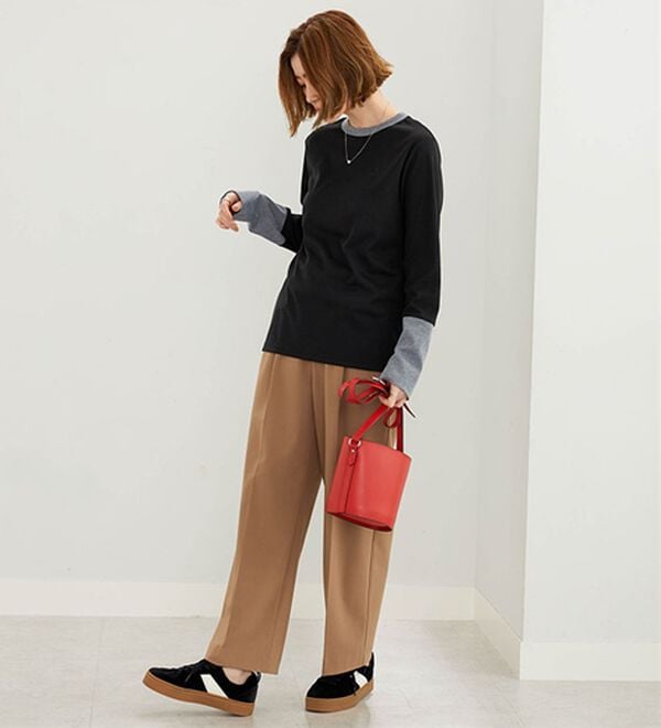 BELLUNA（ベルーナ）の「配色リブ素材クルーネックプルオーバー（カットソー）」｜詳細画像