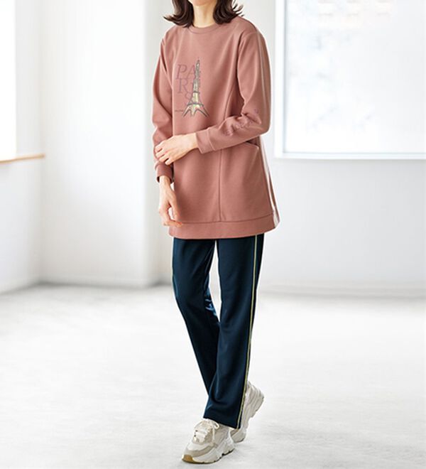 BELLUNA（ベルーナ）の「＜ＥＬＬＥ　Ａｃｔｉｖｅ＞かのこロゴプリントチュニック（チュニック）」｜詳細画像