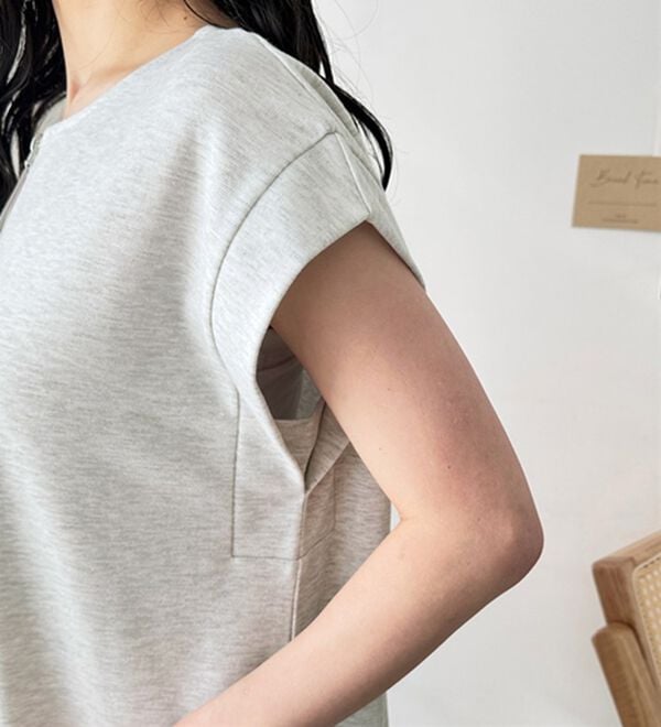 GeeRA（ジーラ）の「前後２ＷＡＹハーフジップＩラインワンピース（カットソーワンピース）」｜詳細画像