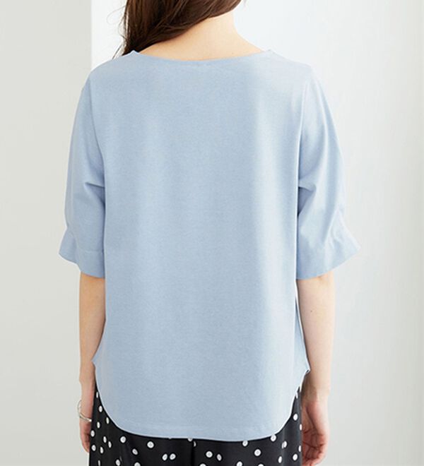 BELLUNA（ベルーナ）の「汗ジミ対策！袖タック使いロゴプルオーバー（カットソー）」｜詳細画像