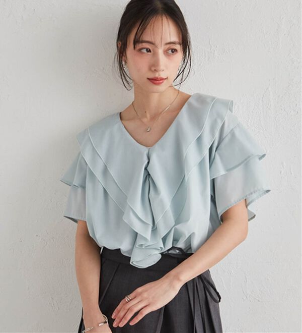 RANAN（ラナン）の「ビッグカラーフリルハーフスリーブブラウス（シャツ）」｜詳細画像