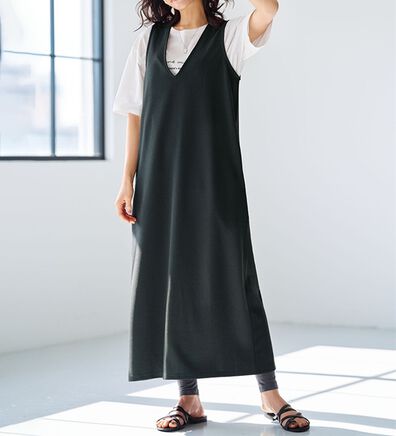 BELLUNA（ベルーナ）の「シュッと体型カバー！－３ｋｇ見えポコポコエンボス素材ジャンパースカート（ジャンパースカート）」