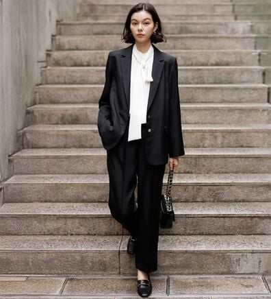 GeeRA（ジーラ）の「【２点セット】２ボタンボックスジャケットセットアップ（パンツスーツ）」