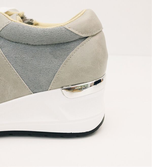 BELLUNA（ベルーナ）の「きらめきビジューの４Ｅ厚底スニーカー（スニーカー）」｜詳細画像