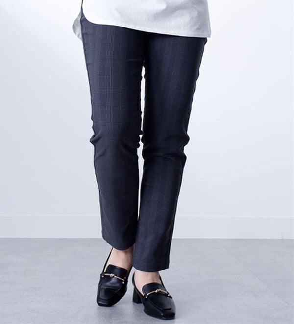 BELLUNA（ベルーナ）の「美脚ストレッチ裏起毛パンツ（フルレングスパンツ）」｜ネイビー系チェック
