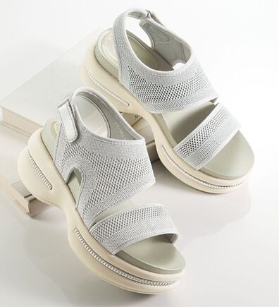 ルフラン（ルフラン）の「ヌーベルヴォーグリラックス　ビジュー付厚底ニットサンダル（サンダル・ミュール）」