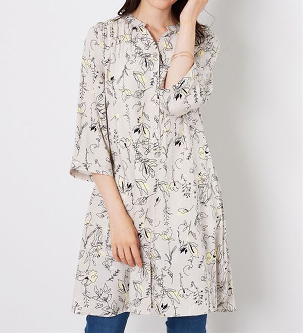 BELLUNA（ベルーナ）の「レーヨン素材袖フレアーワンピース（その他ワンピース）」｜詳細画像