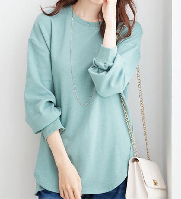 BELLUNA（ベルーナ）の「ふわふわ裏ファーゆったりプルオーバー（カットソー）」｜詳細画像