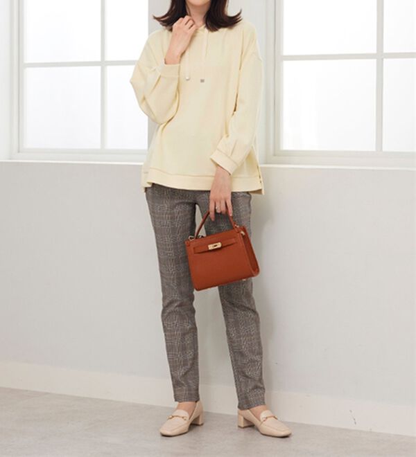 BELLUNA（ベルーナ）の「上品見えとろみワイドネックプルオーバー（カットソー）」｜詳細画像