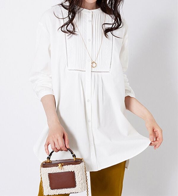 BELLUNA（ベルーナ）の「レース&times;ピンタック使いシャツチュニック（チュニック）」｜詳細画像