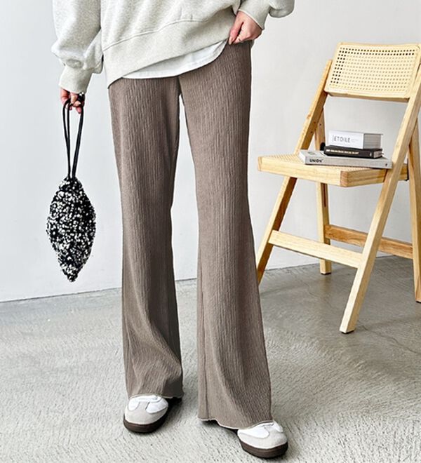 GeeRA（ジーラ）の「セルフカット美脚魅せセミフレアパンツ（フルレングスパンツ）」｜詳細画像