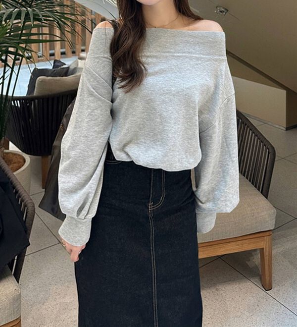 GeeRA（ジーラ）の「ラメオフショルスウェット（カットソー）」｜詳細画像