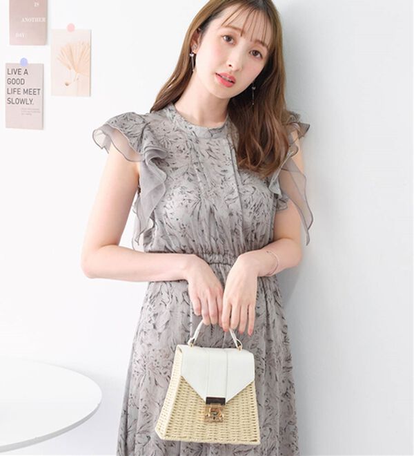 ルネ♡スカラップスリーブ　ワンピース ラッフルスリーブニュアンスワンピ【イエべ・ブルべ