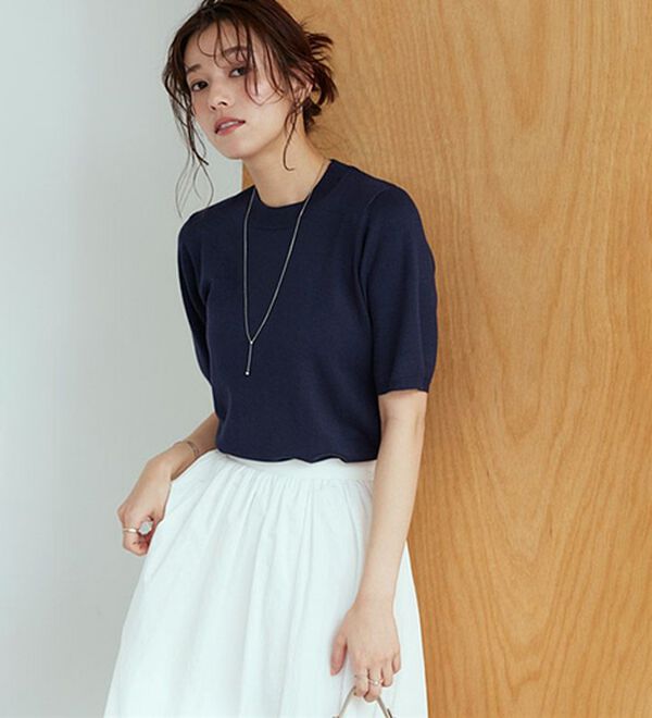 Pierrot（ピエロ）の「【洗濯機で洗える】【ＵＶカット】シルクタッチ半袖ニット（ニット・セーター）」｜ネイビー