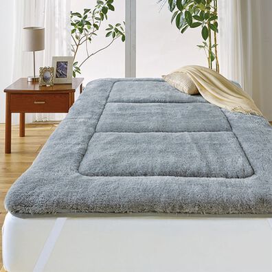 「ふわふわムートン調ボリューム敷パッド（敷パッド）」