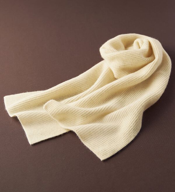 BELLUNA（ベルーナ）の「ホワイトヤク混マフラー（ストール・スカーフ・マフラー）」｜詳細画像