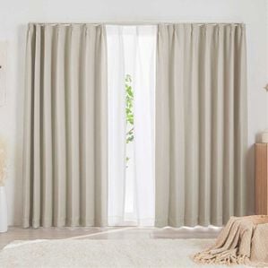 iellio（イエリオ）の「１・２級遮光＆断熱保温＆ＵＶ見えにくいレース付カーテンセット＜４枚組・遮光１級・洗える・無地・レースカーテン・新生活＞（ドレープカーテン）」｜アイボリーベージュ　Ｎｕｖｉｅ