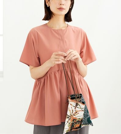 BELLUNA（ベルーナ）の「さらっと軽やか！ペプラムチュニック（チュニック）」
