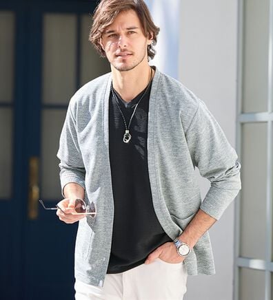 「大人のアクセ付カーデアンサンブル（メンズカーディガン）」