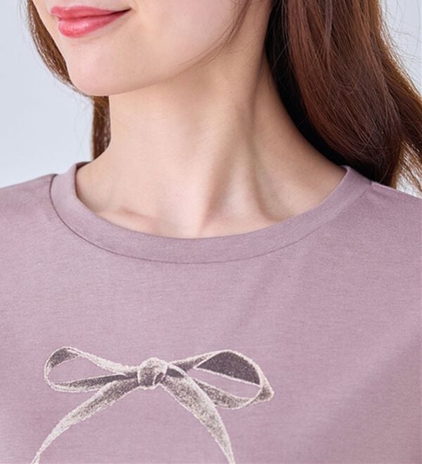 alotta（アロッタ）の「大人かわいいプリント綿混Ｔシャツ（Tシャツ）」｜詳細画像