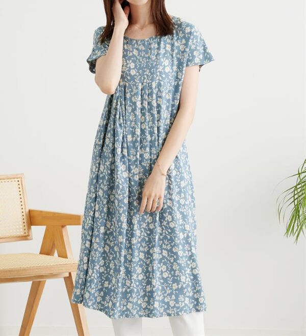 BELLUNA（ベルーナ）の「レーヨン素材タックデザインワンピース（その他ワンピース）」｜詳細画像