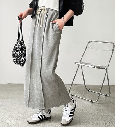 GeeRA（ジーラ）の「すっきり見え！フロントラインスウェットナロースカート（ロングスカート）」