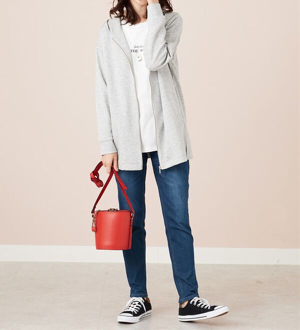 BELLUNA（ベルーナ）の「フードデザインとろみ素材ジップアップパーカー（パーカー）」｜詳細画像