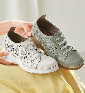 ルフラン（ルフラン）の「ｔｏ　ｂｅ　ｃｏｎｔｉｎｕｅｄ　リーフ柄デザインの甲ゴムシューズ（スニーカー）」｜詳細画像